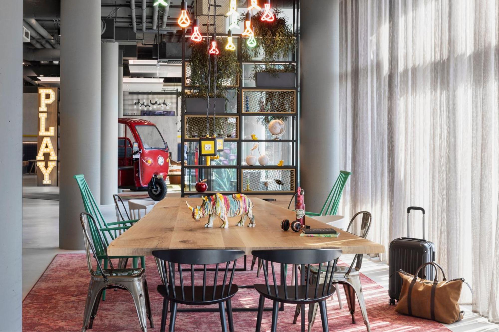 Moxy Vienna City East エクステリア 写真