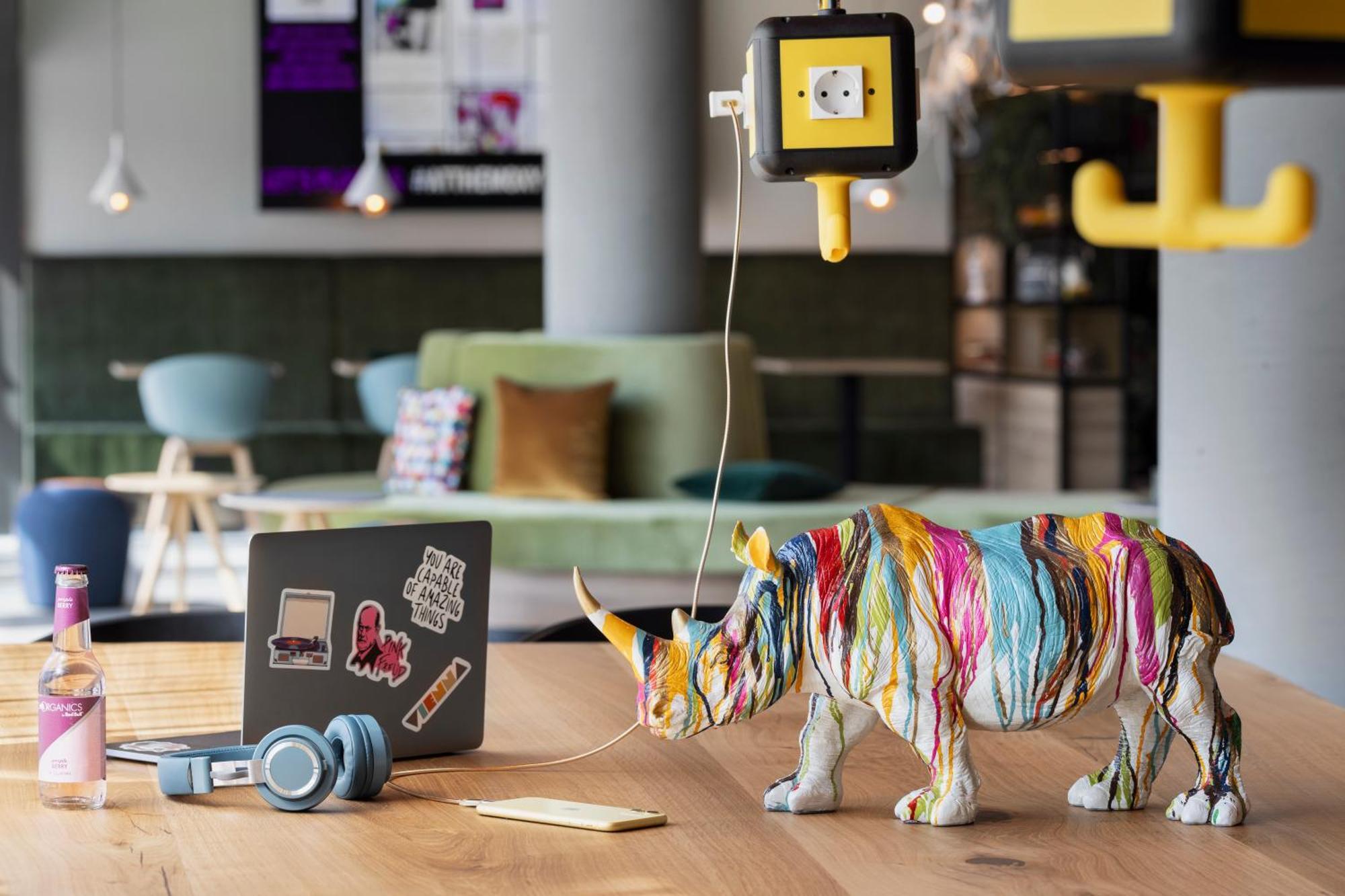 Moxy Vienna City East エクステリア 写真