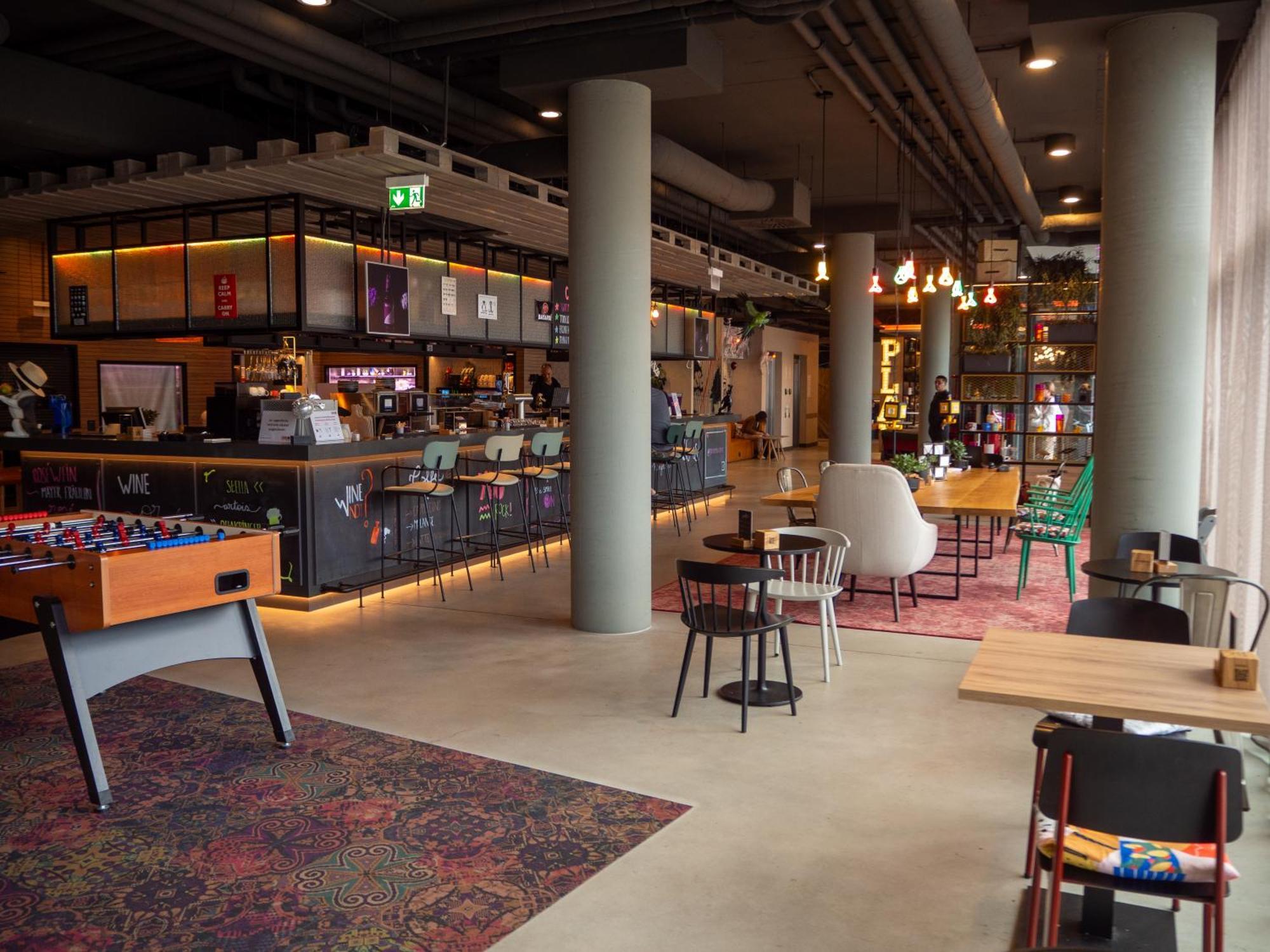 Moxy Vienna City East エクステリア 写真