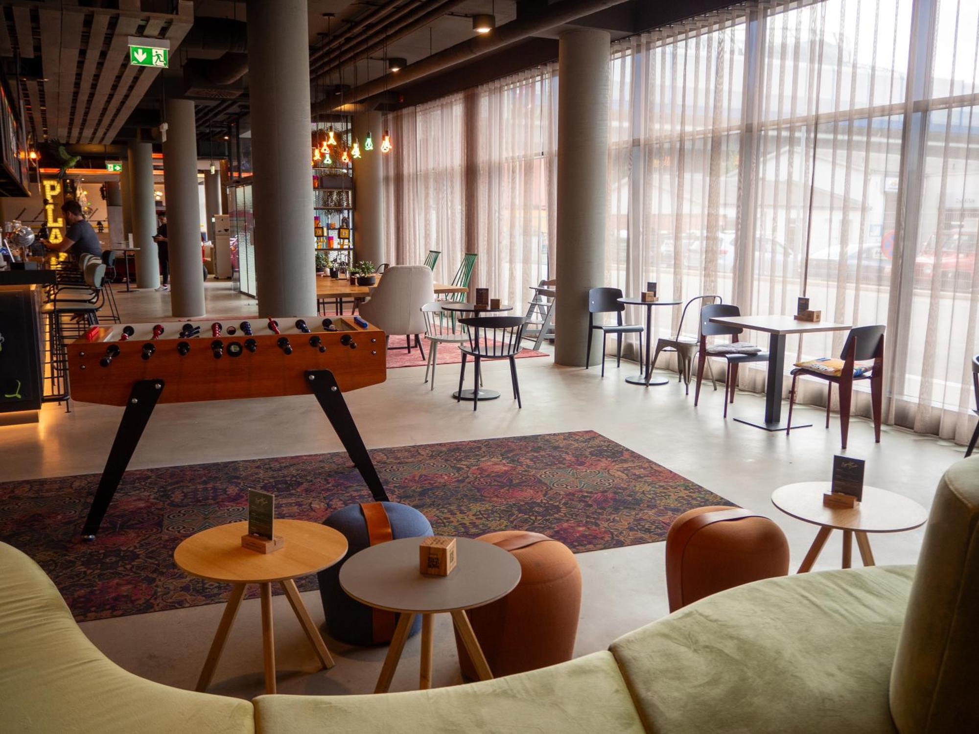 Moxy Vienna City East エクステリア 写真